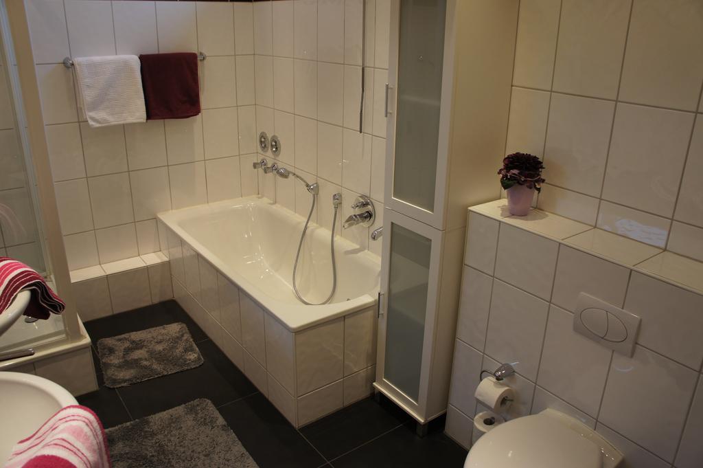 Ferienwohnung Poettershof Krefeld Room photo